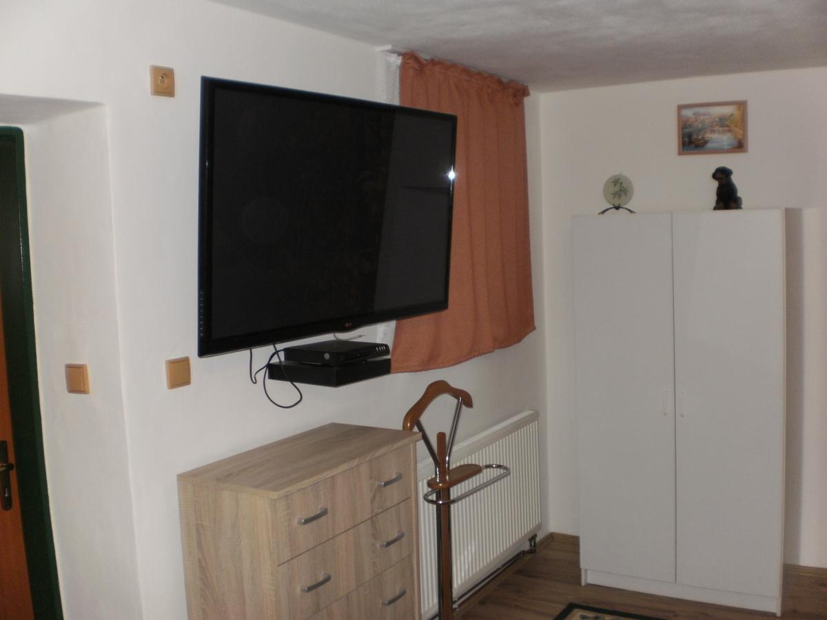 Privat Buk 100 Apartment Jindrichuv Hradec Exterior photo